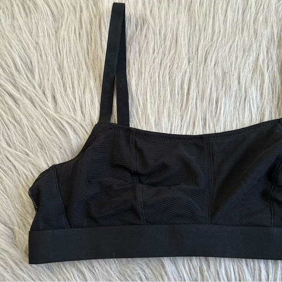 All You Lively Wireless Bra Womens‎ Size Small Black Wirefree Unlined Mesh - Picture 3 of 6